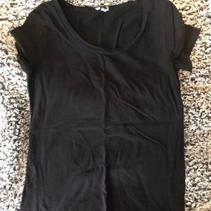 black scoop neck tee